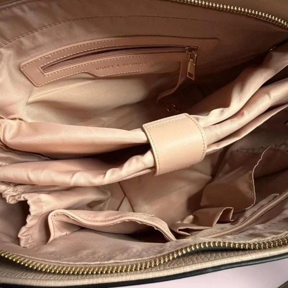 Poppy & Peonies - The Go Getter Tote - Purse with Laptop Sleeve - Work or Travel - Picture 7 of 9